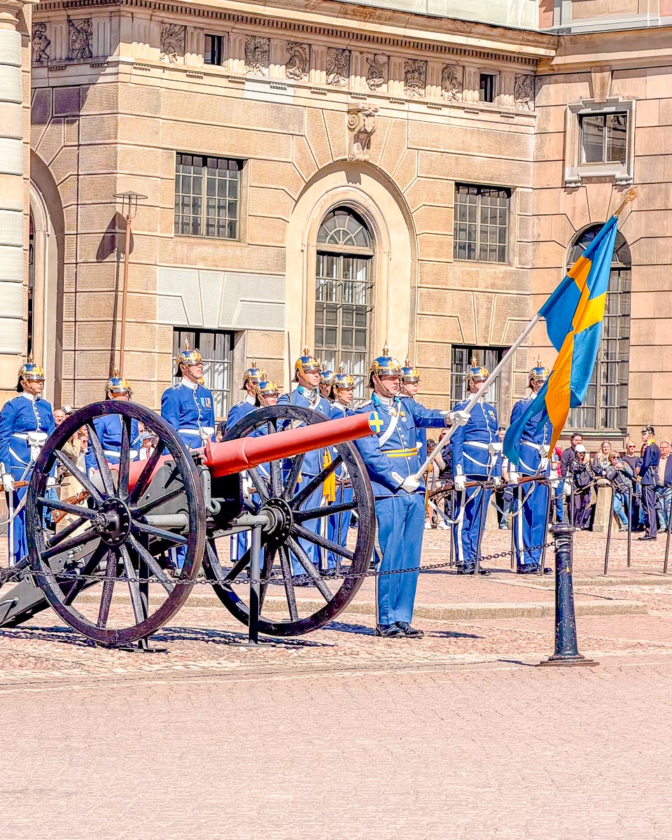 3 days in Stockholm itinerary Changing of the Guard Royal Palace